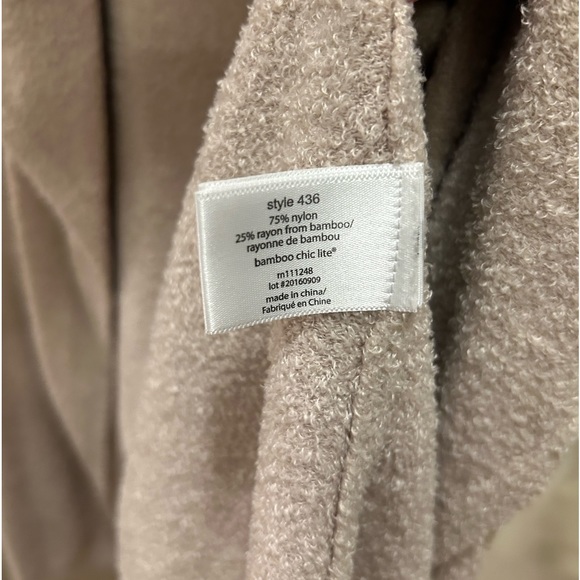 Barefoot Dreams Tan Sweater Size L/XL - Picture 6 of 6